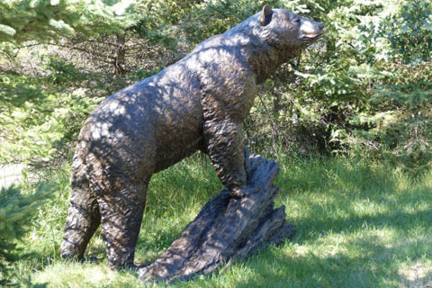 Искусственная скульптура Медведя на пне на улице для продажи