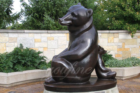 Счастливая статуэтка медведици с медвежонком из бронзы в искусстве для декорации