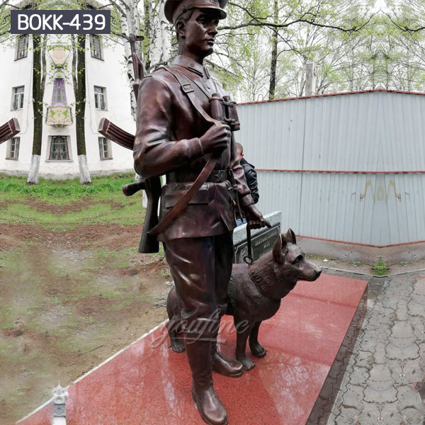 Старинный бронзовый солдат и статуя собаки на продажу BOKK-439