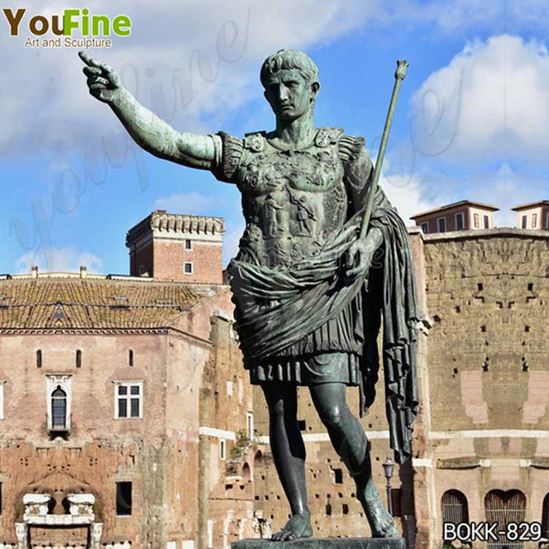 статуи императора Августа