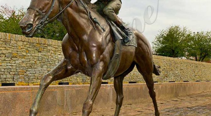 Купить бронзовую статую коня и Рыцаря в натуральную величину с завода