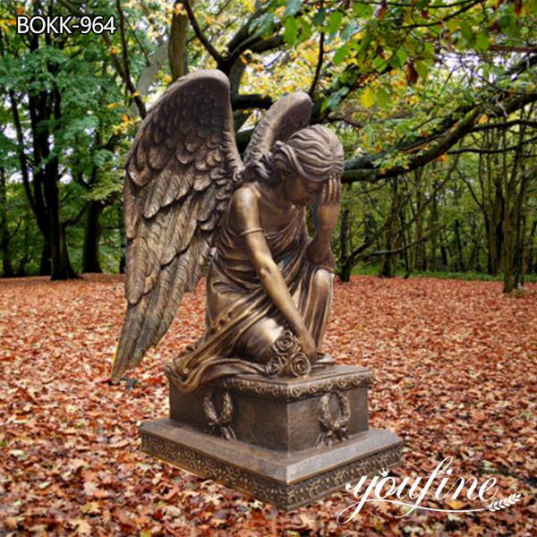 Изготовленная на заказ бронзовая статуя Ангела в натуральную величину На коленях для продажи
